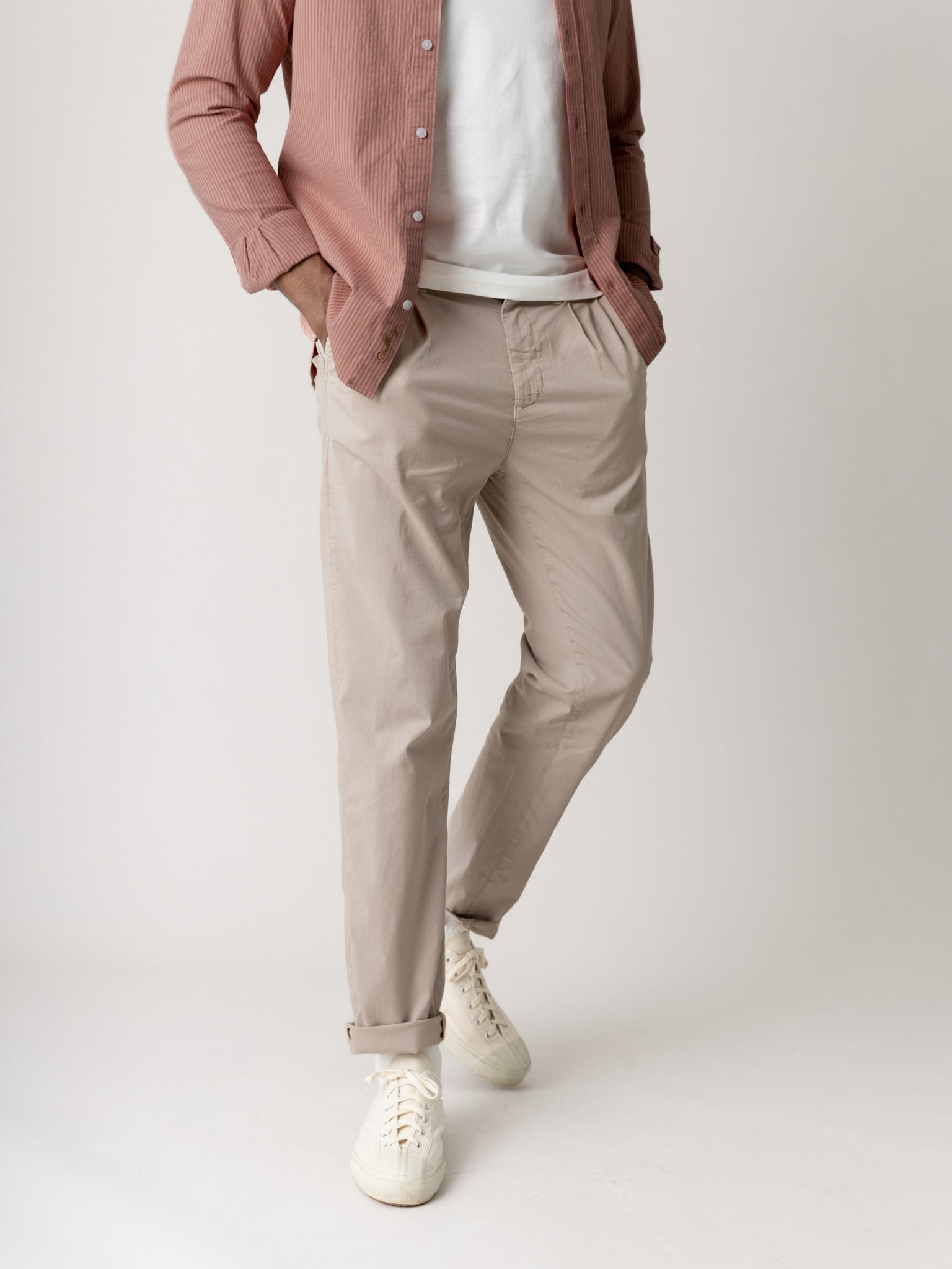 Modelshot / Chateau Gray / Detail